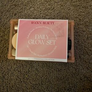 Daily Glow Set 5PC Collection - Face Essentials